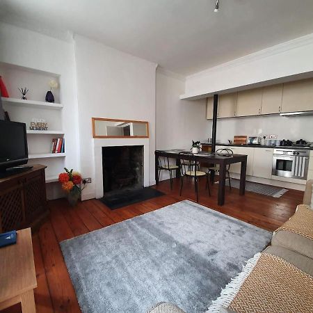 Lovely 2 Bedroom Flat In The Heart Of The City EDI Exterior photo
