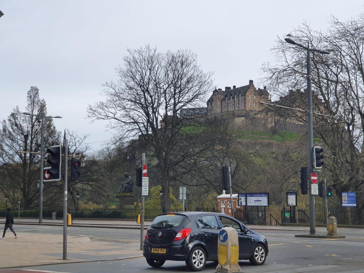 Lovely 2 Bedroom Flat In The Heart Of The City EDI Exterior photo